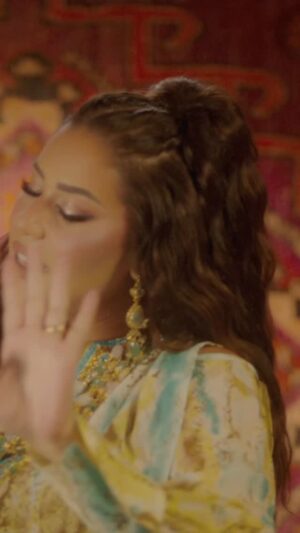 Hoda Saad Instagram - ممتنة بزاااف لكل رسائل الحب والدعم اللي توصلت بيها شكرا على المشاهدات و التعليقات والتشجيع كنحبكم بزاف و قدركم عندي عالي ❤️🥰
#فوتونا