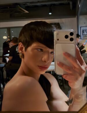 Honey Balenciaga Instagram - 