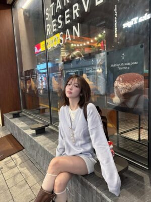 Hong Ji-yoon Instagram - 단발도 잘가구