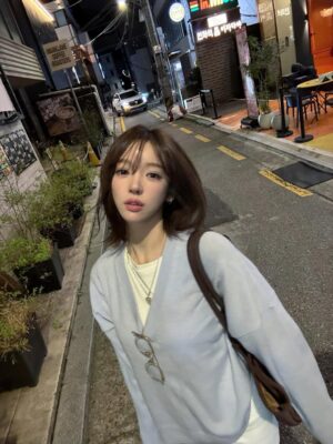 Hong Ji-yoon Instagram - 단발도 잘가구