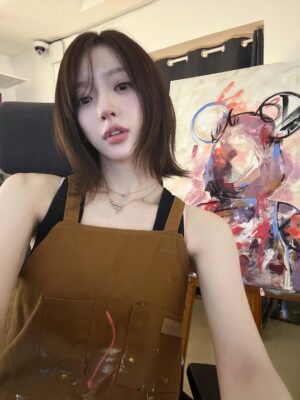 Hong Ji-yoon Instagram - 단발도 잘가구