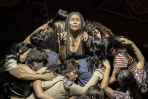 Ilse Salas Instagram - Nos costó unos 6 años, muchas risas, lágrimas, discusiones, silencios, lecturas, locura,peleas, insomnio y un infinito “confiemos confiemos” .Imaginamos una ruta  y con quién andar y cada vez que alguien más se sumaba al viaje el sueño se hacía más
poderoso y más real. #LaLiberación 
Mis amigas, mis maestras, mis colegas …  siempre: GRACIAS.