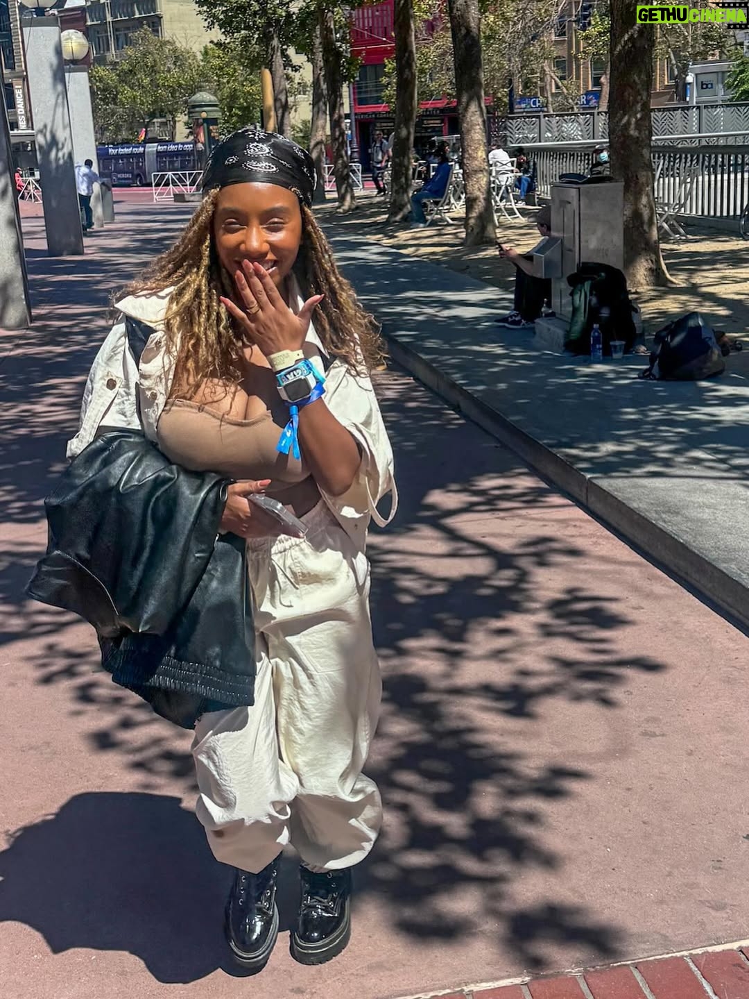 Imani Hakim - 11.5K Likes - chapter 32 🎂 thank y’all for the birthday wishes! these days my camera roll is just 4,000 pictures of my son breathing… so shoutout to chloe for proving i still exist.

🤍 here’s to another year of showing up with this energy. amen.