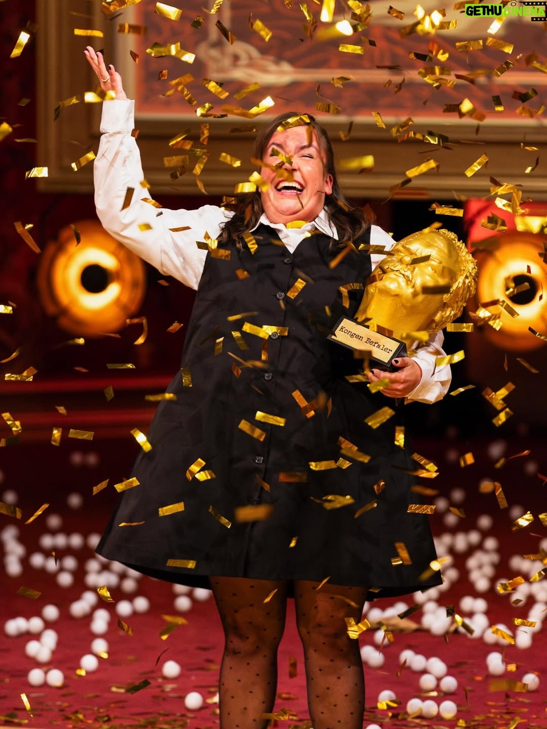 Ina Svenningdal - 5.9K Likes - Takk for meg, Kongen Befaler! 👑 Det har vært en sann glede og ekstremt mye frustrasjon! @hbomax @tvnorge