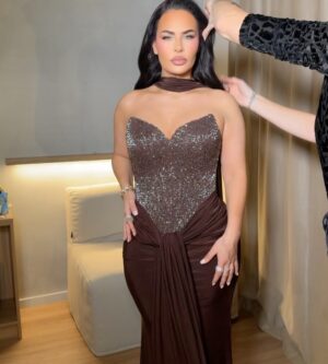 Inès Lee Instagram - Robe : @diamonds_byhatimb makeup : @denisaabeauty  coiffure : @gshair_extensions  #shooting#wedding#modeloftheday#makeuplover