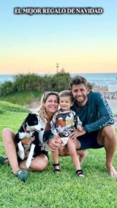 Inés Palombo Instagram - Ví este texto y no paré de llorar…

Es tal cual, estoy sorprendida de la cantidad de personas (a mí también me pasa muchas veces), a las que les cuesta DISFRUTAR DEL PRESENTE 

La vida es hoy, a disfrutar y dejarse de joder 🙃 (si se te hace muuuuy difícil, la buena noticia es que se puede trabajar 🙌) 

Linda fecha para recordar esto…
Hoy y siempre ❤️

Si algo de esto te hace sentido, escribinos @metodo_ip_

#familia #presente #disfrute #2026#desarrollopersonal #bienestar #inteligenciaemocional #navidad #fiestas