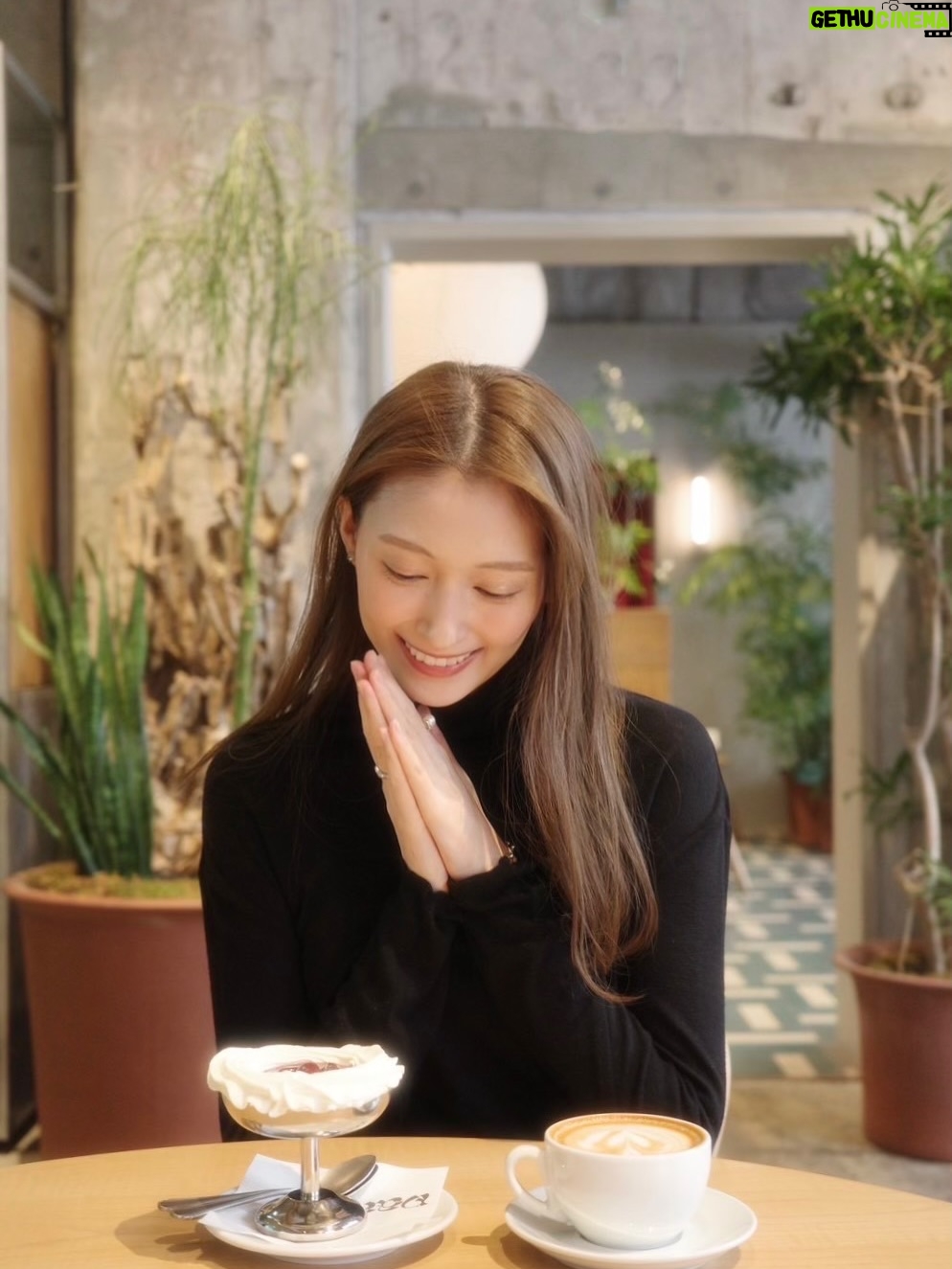 Ito Ohno - 6.1K Likes - 最近行ったカフェ
ほっとするひととき🐕🍪