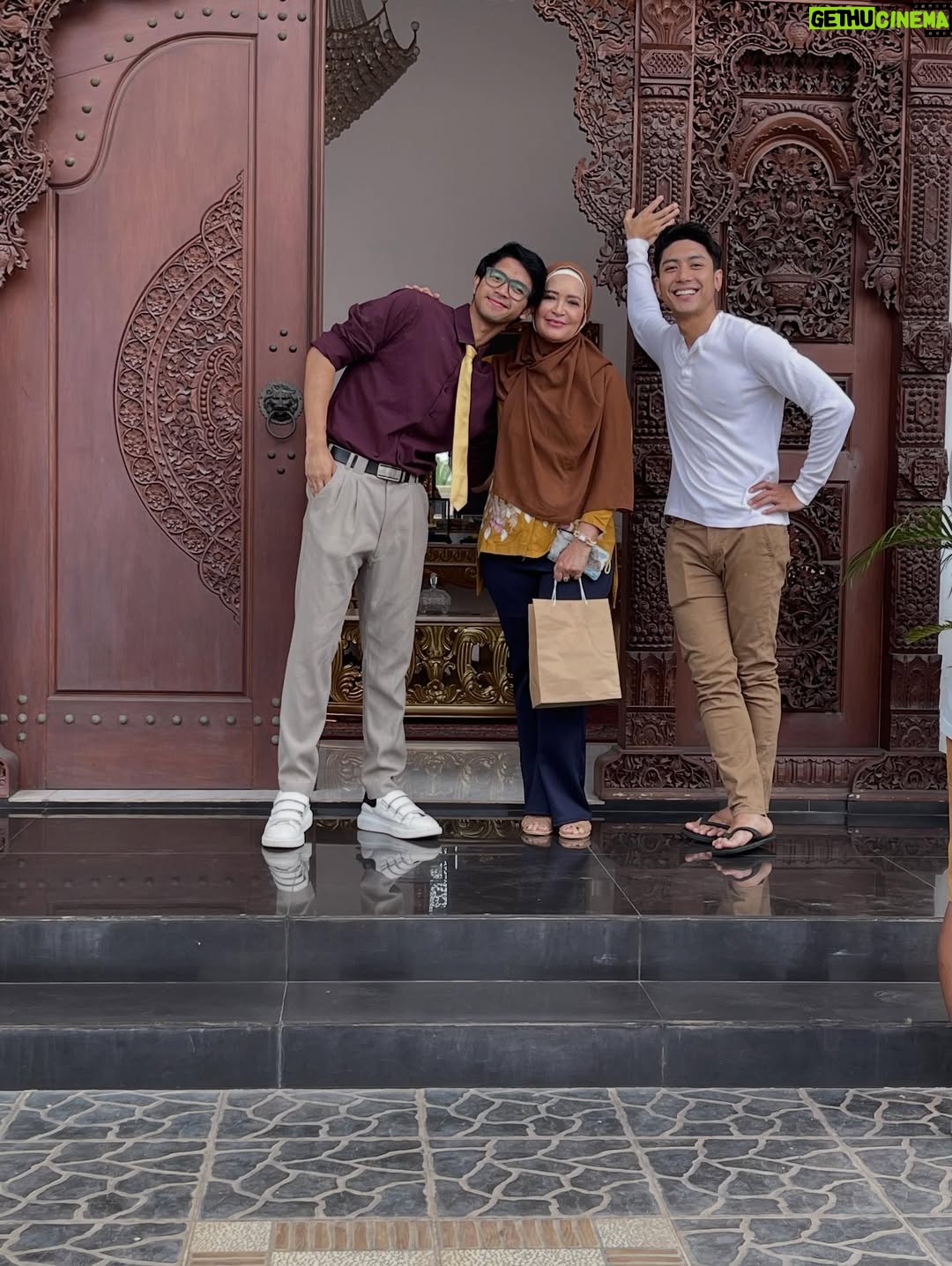Ivanka Suwandi - 3.4K Likes - Ipar adalah Maut the Series di @mdtv  and @netflixid ❤️‍🩹❤️‍🩹❤️‍🩹
