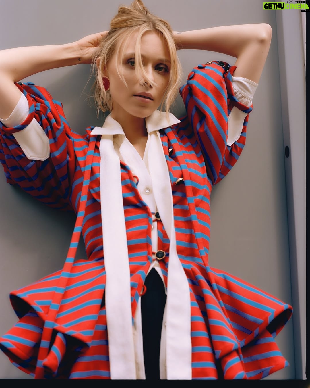 Ivanna Sakhno - 48K Likes - SCHÖN🎪🪁 

Had the most whimsical day running around London. Thank you for having me x

photography. Hannah Cosgrove
interview. Naureen Nashid
styling. Kate Sinclair
hair. Sophie Sugarman
make up. Brooke Simons
creative production. Clara La Rosa
