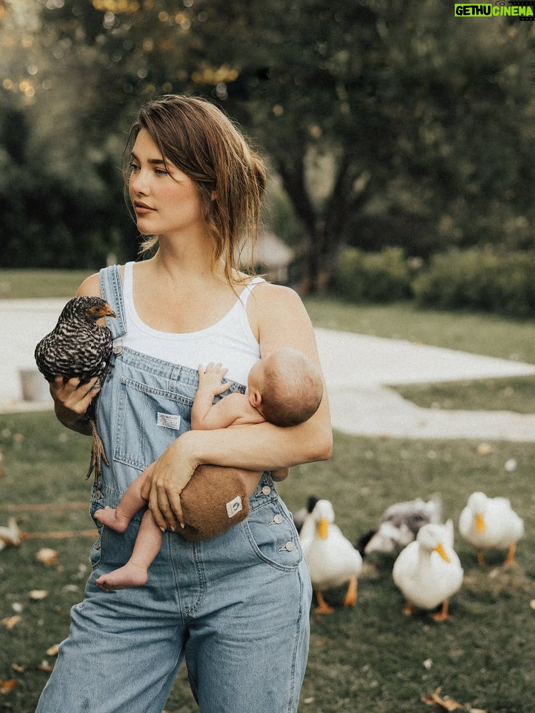 Jacqueline MacInnes Wood - 37.5K Likes - A little slice of paradise ☀️🤍🐥