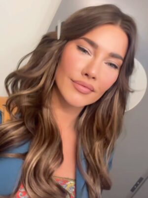 Jacqueline MacInnes Wood Instagram - A little slice of paradise ☀️🤍🐥