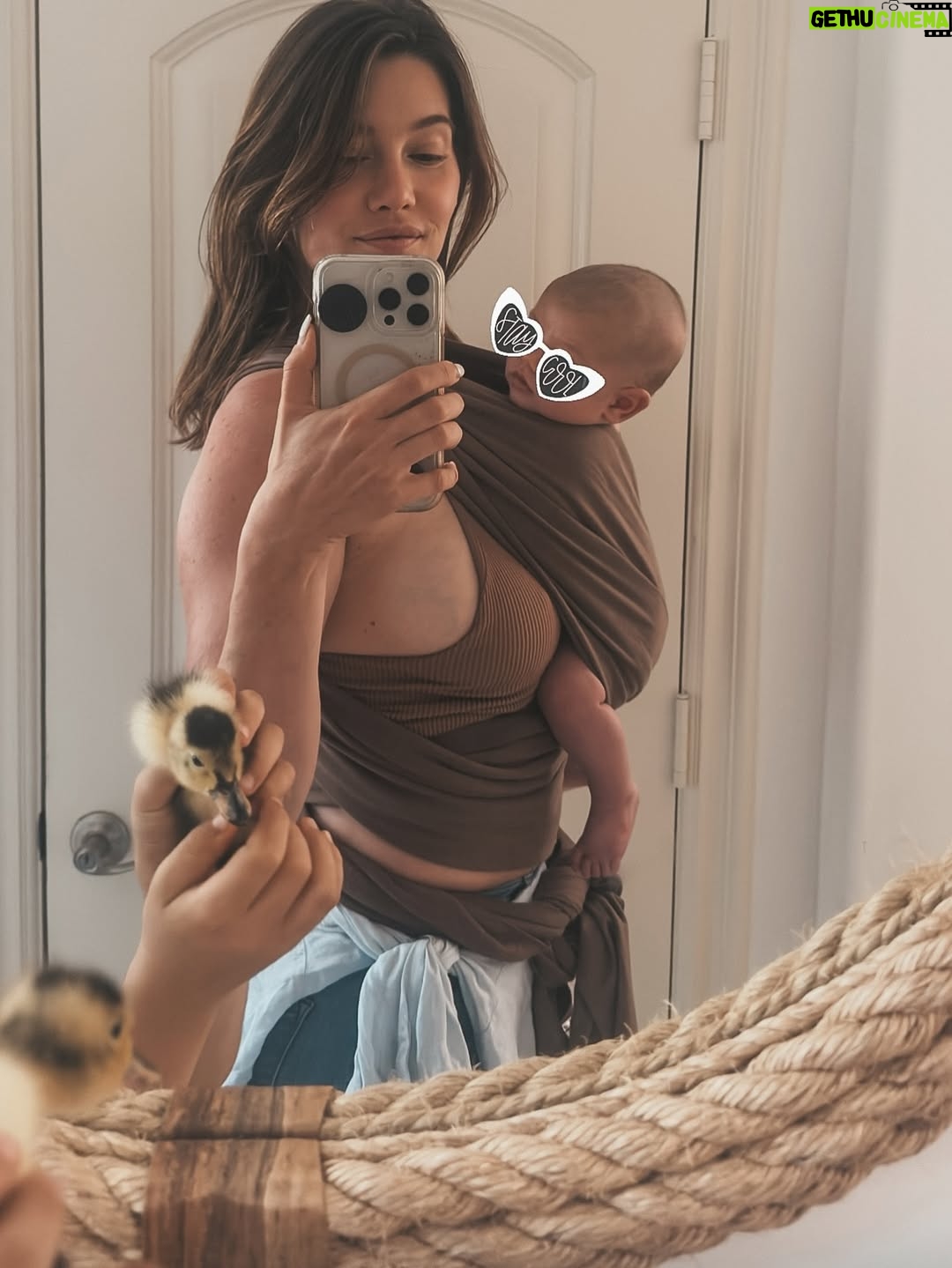 Jacqueline MacInnes Wood - 37.5K Likes - A little slice of paradise ☀️🤍🐥