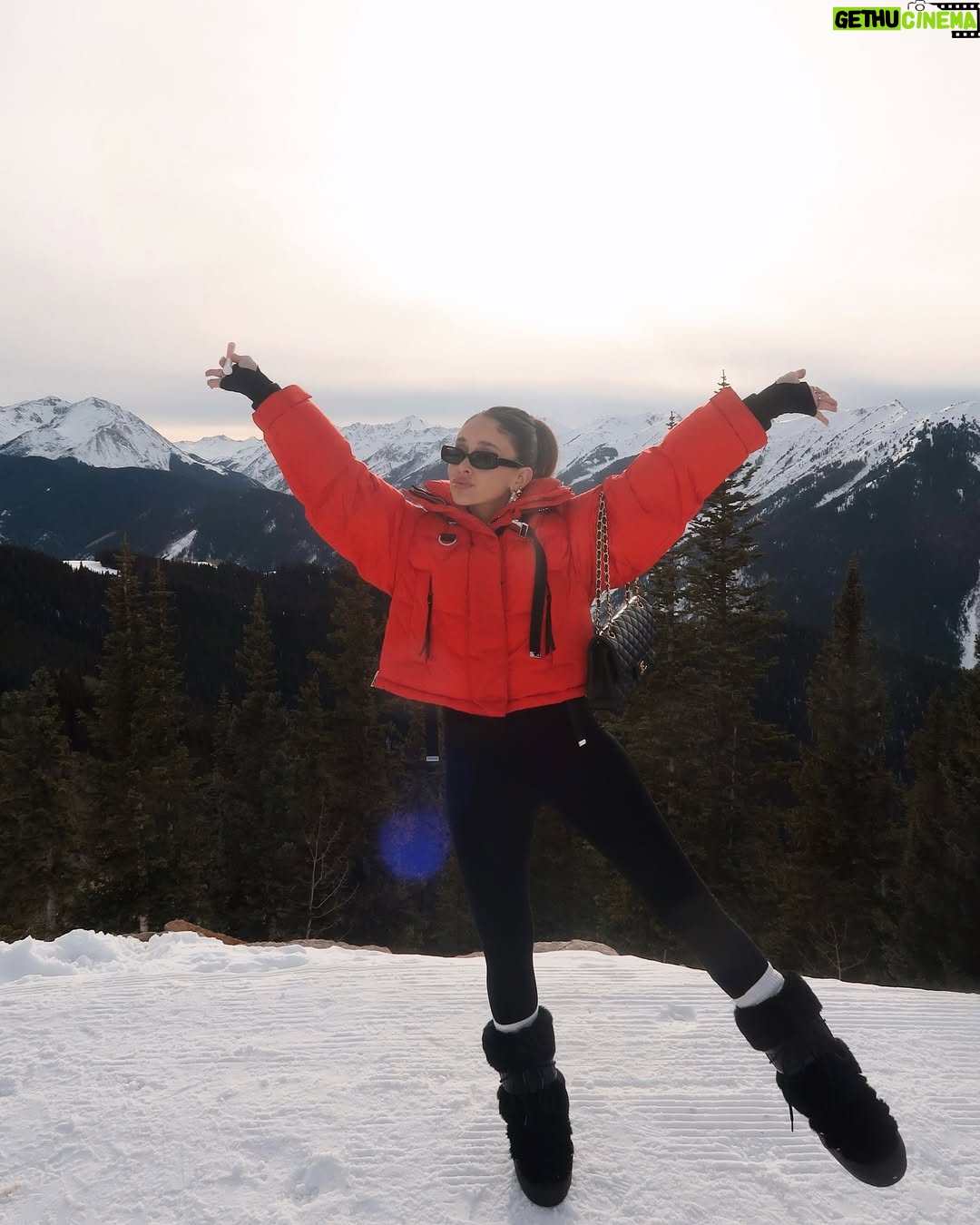 Jami Alix - 2.5K Likes - winter archives that make me feel all the giddy winter feels!!!! *and for the apres ski girls who literally only apres*