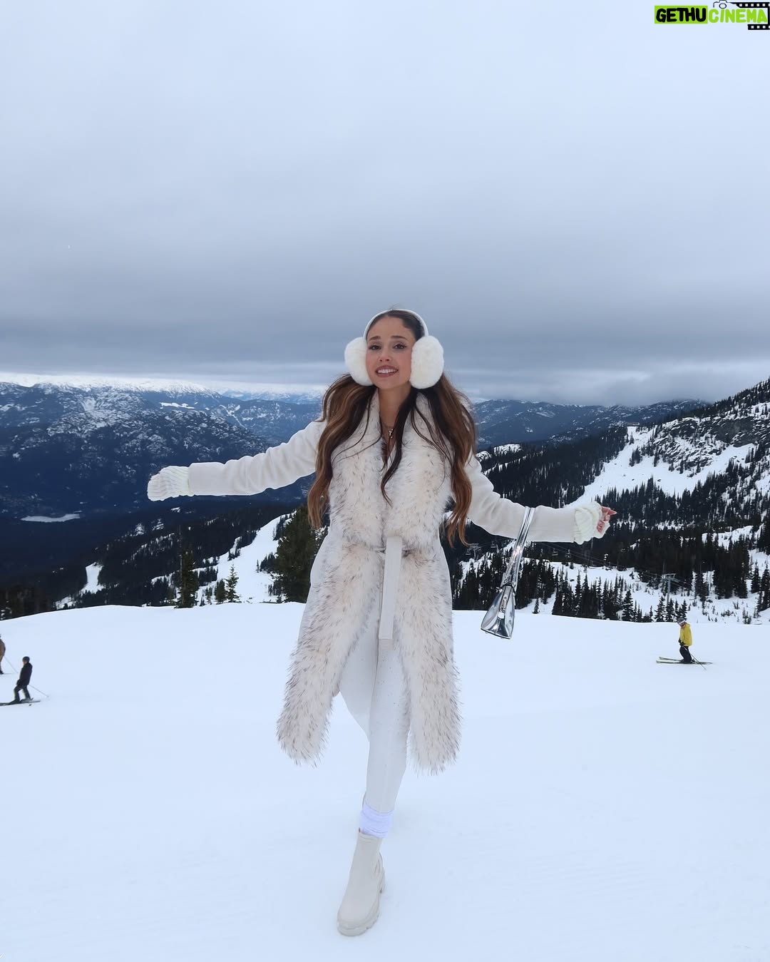 Jami Alix - 2.5K Likes - winter archives that make me feel all the giddy winter feels!!!! *and for the apres ski girls who literally only apres*