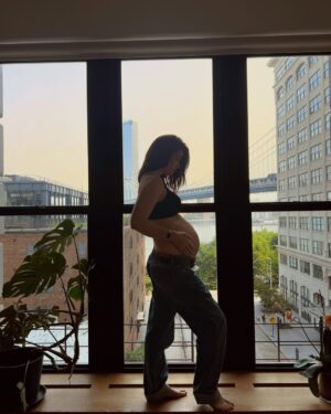 Janet Montgomery Instagram - I can’t believe you’re nearly here. ✨ This pregnancy has been such a wild and beautiful ride. Even though I’ve done this once before, it’s true what they say—no two pregnancies are the same.

I remember being at this stage with Sunday and feeling so much more prepared… and yet, so much more anxious. Funny how that works, right? Second time around, you think you’ve got it all figured out—but somehow, the to-do list is longer, and the time feels shorter.

I haven’t painted the nursery, picked out your name, signed up for any birthing classes, or even planned a baby shower yet… but I know it will all come together, just as it’s meant to, in these final weeks before we meet. 💛

Thanks to the magic of @babylist and their genius ‘Try It’ kits, I’ve finally started pulling together the essentials but I still need your help! What were your absolute must-haves for baby number two? Drop your recs below—I’m all ears! 👶🍼