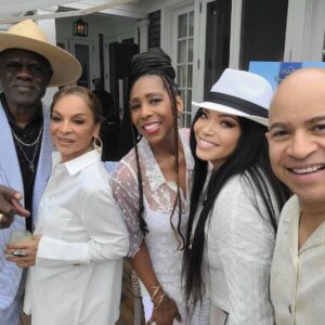 Jasmine Guy Instagram - Good vibez, loud laughs and great memories!! Surround yourself with people that make you forget to check your phone ❤️ #jasmineguy #adifferentworld #mypeople #myvillage #marthasvineyard #marthasvineyardlife