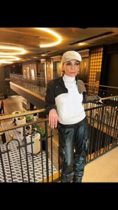 Jasmine Guy Instagram - One of my favorite places to stay in NYC is the Renaissance Harlem Hotel.
The energy, the culture, the style—it all pays tribute to the legacy of the Harlem Renaissance in the best way. Every visit feels like a celebration of Black excellence, history, and art. If you’re heading to New York, do yourself a favor and check in. ✨🖤🎷 #HarlemVibes #RenaissanceHarlem #BlackCultureMatters @rennewyorkharlemhotel