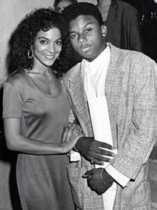 Jasmine Guy Instagram - @thecarlpayne and I back in the day!! It's Tuesday can I still post a throwback? #jasmineguy #adifferentworld #singer #actress #dancer #performer #mother #daughter