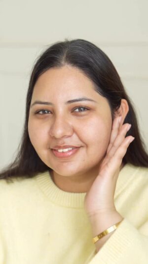 Jasmine Sidhu Instagram - Tired of sticky, dull sunscreens? Time for an upgrade.
Dr. Sheth’s Ceramide & Vitamin C Sunscreen offers SPF 50 , PA     protection, and a non-greasy finish.
Clinically and In Vivo tested for real protection and visible glow.

Comment “Link” for product link.

#ProtectBrightenGlow #DrSheths #SunscreenSwitch #ad