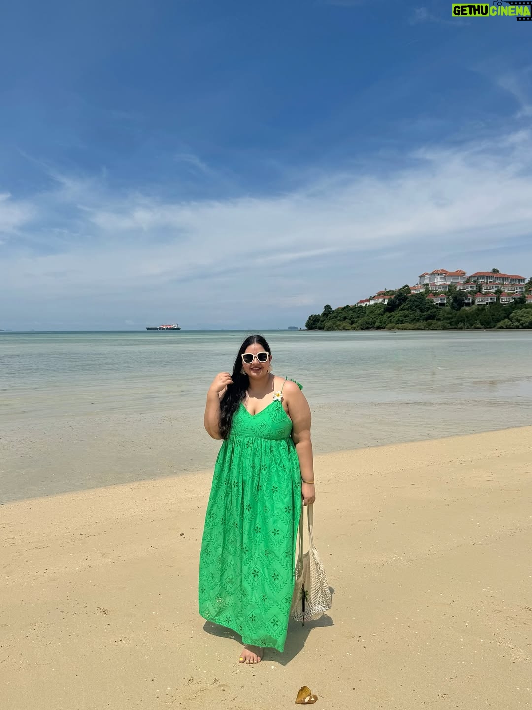 Jasmine Sidhu - 4.3K Likes - Checked into paradise at Pullman Panwa Beach Resort 🌴✨ Woke up to turquoise waters, spent the day soaking in the views, and ended it with sunsets that felt straight out of a dream. A perfect mix of fun, relaxation, and everything in between — exactly what a staycation should be 💙 @pullmanphuketpanwa 

( travel, wanderlust, vacationmode, instatravel, luxurytravel, beachlife, tropicalescape, paradise, resortlife, summerescape, pullmanpanwa, phuketresorts, phuketthailand, thailandtravel, seaview, beachresort, staycationdiaries, islandvibes, oceanview, holidayvibes, sunsetlovers, travelgram, beachsunset, tropicalvibes, resortstyle )