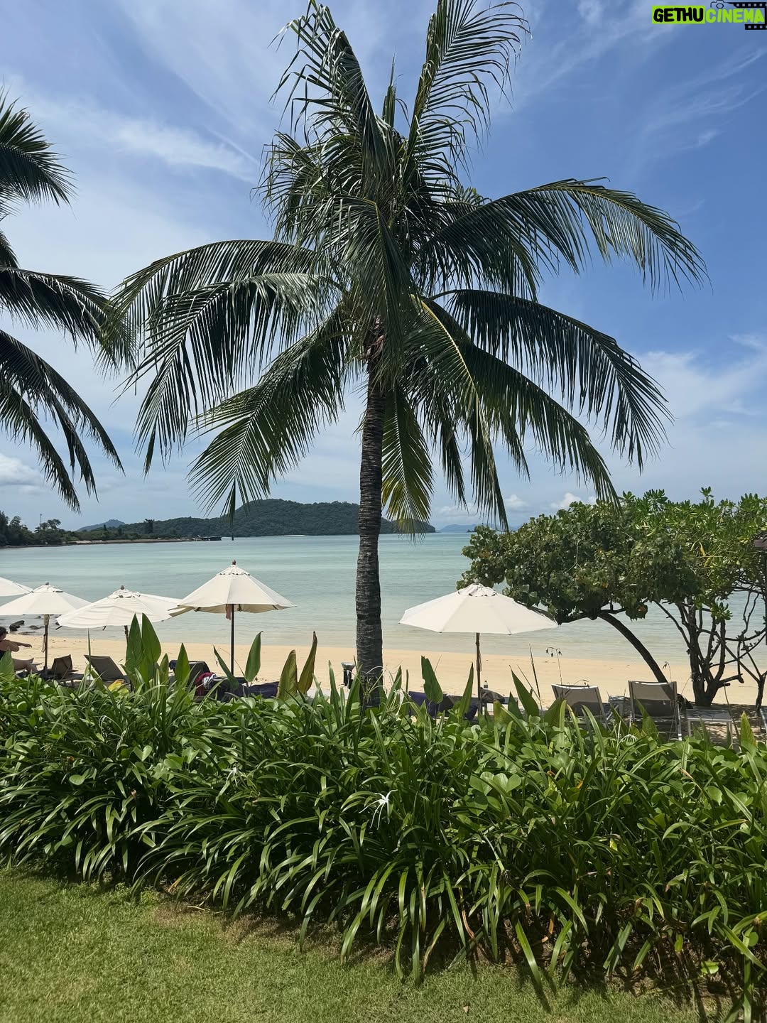 Jasmine Sidhu - 4.3K Likes - Checked into paradise at Pullman Panwa Beach Resort 🌴✨ Woke up to turquoise waters, spent the day soaking in the views, and ended it with sunsets that felt straight out of a dream. A perfect mix of fun, relaxation, and everything in between — exactly what a staycation should be 💙 @pullmanphuketpanwa 

( travel, wanderlust, vacationmode, instatravel, luxurytravel, beachlife, tropicalescape, paradise, resortlife, summerescape, pullmanpanwa, phuketresorts, phuketthailand, thailandtravel, seaview, beachresort, staycationdiaries, islandvibes, oceanview, holidayvibes, sunsetlovers, travelgram, beachsunset, tropicalvibes, resortstyle )