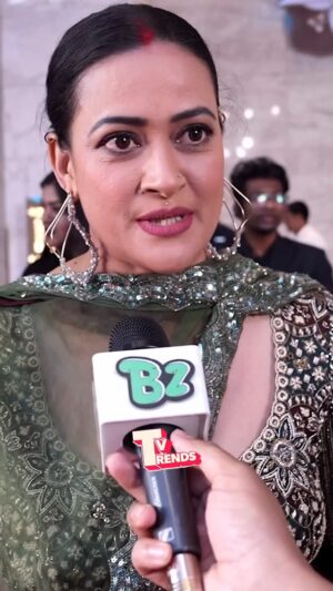 Jaswir Kaur Instagram - Jaswir Kaur Says I have never watched Bigg Boss. Just the name ‘Bigg Boss’ scares me.😦 

#tv_trends #jaswirkaur