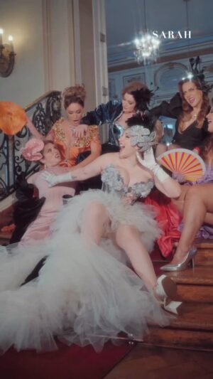 Javiera Contador Instagram - Con ustedes @javiera_contador , @valdebenitonata , @pameleiva , @mariajose2978 , @c4rliita y @malyjorquiera , nuestras comedy queens chilenas 👑✨
www.revistasarah.cl
#revistasarah #comedyqueens #chile