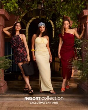 Javiera Díaz de Valdés Instagram - ⚓️ Anoche se estrenó la campaña RESORT COLLECTION de Tiendas Paris, y me siento muy feliz de ser parte de esta propuesta llena de color, libertad y movimiento.
Una invitación a disfrutar la moda desde el juego, la frescura y el verano que ya se asoma ⛱️⛵️🪭☀️🌊

Gracias @tiendas_paris por confiar en mí y en este equipo tan talentoso que hace posible imaginar nuevas formas de habitar la belleza. 💛

#ResortCollection #TiendasParis