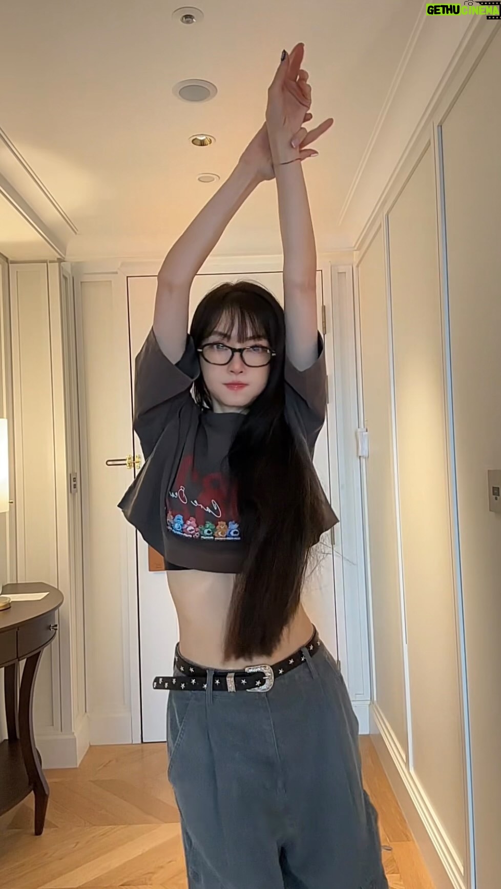 Jeannie Hsieh - 24.2K Likes - 不要被鳥事打敗～😍🥰😘 #謝金燕