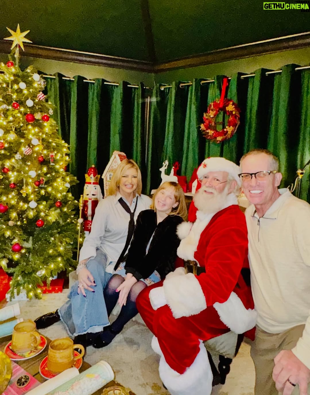 Jennifer Gimenez - 59K Likes - What a very special night with Kenzie and @jennifergimenez off the see Santa🎅🏼

The @westfieldcenturycity had the best Santa experience we’ve ever been to. What a magical interactive experience with the elves, the magician the scavenger hunt, but the best was spending time with Santa and my beautiful wife and daughter.🎄🎄🎄