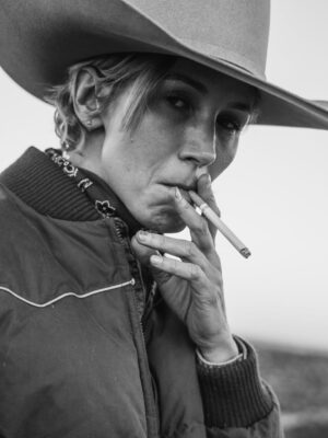 Jennifer Landon Instagram - Thinking back to New Mexico desert.
📷 @budforce
🚭
#newmexico #desert #western #dontsmoke #smoke