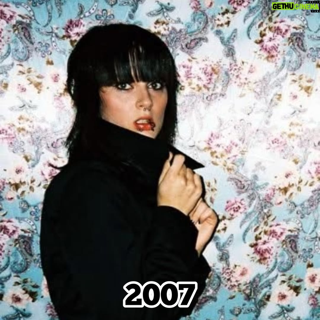 Jennifer Weist - 22.2K Likes - 2005-2014