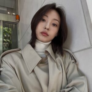 Jeon So-nee Instagram - #당신이죽였다 on netflix