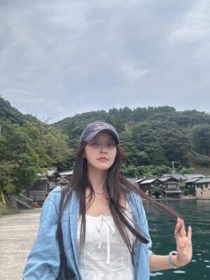 Jeong Yu-mi Instagram - 이네마을 다이어리.🫧