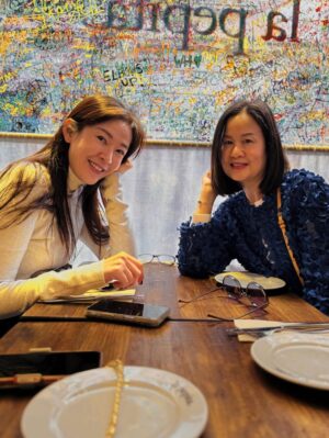 Jesseca Liu Instagram - Window reflections, Gaudí skies, and plates full of memories.

#BarcelonaDiaries
#FamilyTrip
#spainvibes🇪🇸❤️🌴