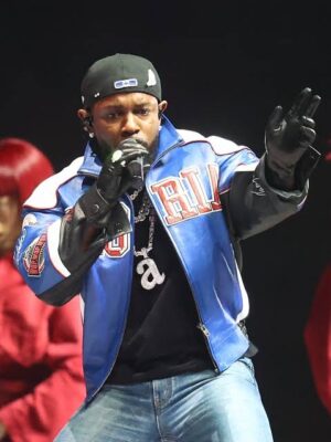 Jessica Betts Instagram - Super Bowl LIX Halftime Show‼️
 @kendricklamar @serenawilliams  Big Fans! Y’all know The Betts love Halloween‼️🎃 #GeminiTwin #ComptonsFinest 
@bryonjovar (Halloween Kang) 💙
@dashonebydash 
@allinadayswerk Mua 💋
@tyrenredd 📷💥