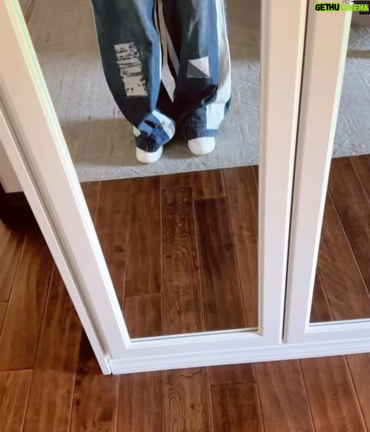 Jessica Betts - 16.6K Likes - Took a lil break to be present to Gods blessings. I’m back‼️ what I miss? Happy Sunday 🥰👽