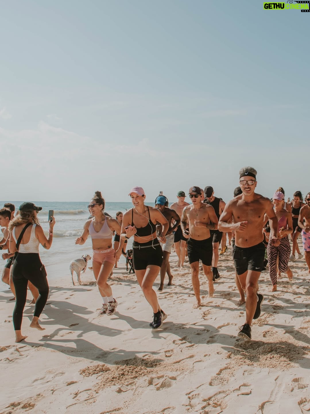 Jessica Eye - 282 Likes - Remembering the beautiful beach run at @sanatulumhotel 🪬 #familymember #runtulum #runclub 

📸 @anaurorahdz