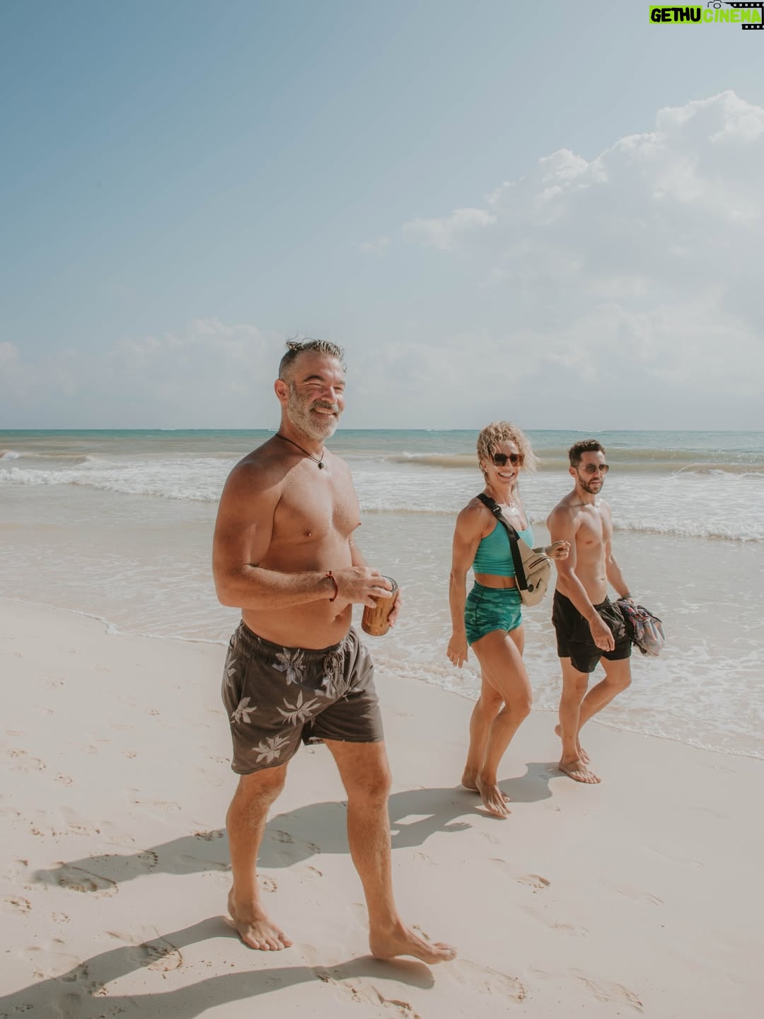 Jessica Eye - 282 Likes - Remembering the beautiful beach run at @sanatulumhotel 🪬 #familymember #runtulum #runclub 

📸 @anaurorahdz