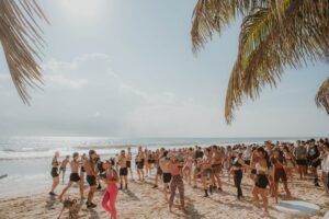 Jessica Eye Instagram - Remembering the beautiful beach run at @sanatulumhotel šŖ¬ #familymember #runtulum #runclub
šø @anaurorahdz