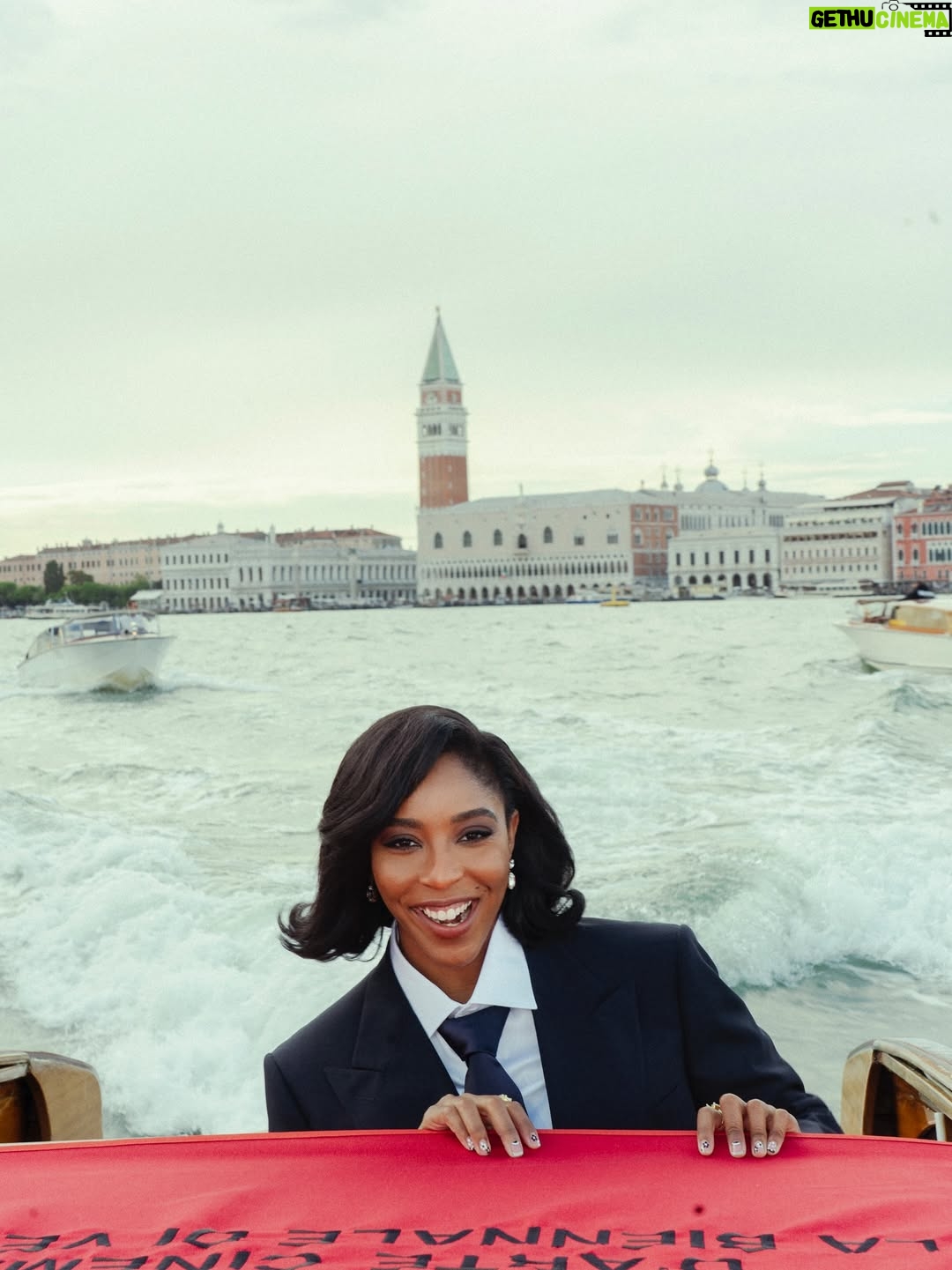 Jessica Williams - 18.9K Likes - Thank you @giorgioarmani for the Bond suit of my dreams. And THANK YOU  @armanibeauty for the gorgeous glammmmm and a trip to Venice for the Frankenstein premiere. #venezia82 #armanibeautypartner 

Photographer// @cibellelevi 
Suit// @giorgioarmani 
Makeup// @kennethsohmakeup 
Hair// @jamescatalanohair 
Stylist// @sarahslutsky 
Stylist assistants// @miacstella @carlee___ @allieraye_k