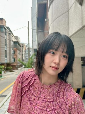 Jin Ki-joo Instagram - 신남💃