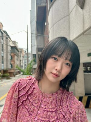 Jin Ki-joo Instagram - 신남💃