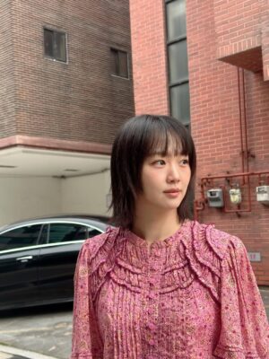 Jin Ki-joo Instagram - 신남💃