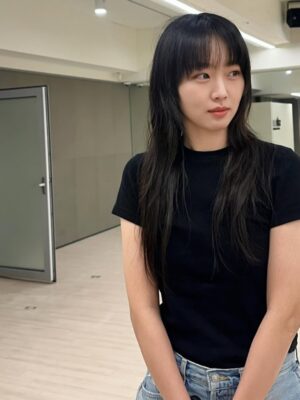 Jin Ki-joo Instagram - 🫨