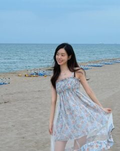 Actress Jin Se-yeon HD Photos and Wallpapers October 2025