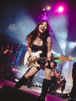 JinJoo Lee Instagram - Give me ❤️‍🔥 if you love these greetings from your hometown tour photos from @jeferamosdirector ❤️‍🔥❤️‍🔥❤️‍🔥❤️‍🔥❤️‍🔥
