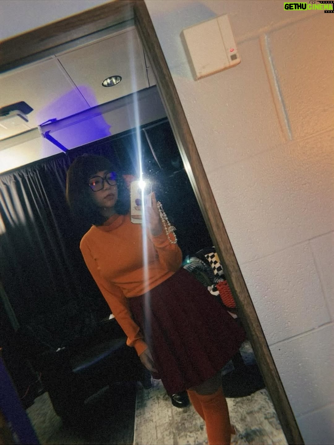 JinJoo Lee - 21.9K Likes - Daddy Jinny 🥰😘😌😜