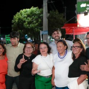Joanna Instagram - Currais Novos brilha  mais uma vez com o Natal Luzes do Sertão!
Tive a alegria de participar deste evento que já é referência em todo o Seridó e que celebra a cultura, a arte e a esperança do nosso povo, fortalecendo q  geração de renda e o o comércio local.
Um Natal que já  é referência para todo o Seridó.