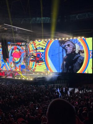 Joanne Froggatt Instagram - EPIC!!!!!!!! 

@oasis @richardashcroftofficial